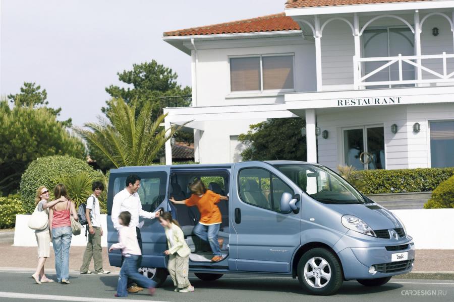  Renault Trafic Passenger Car 2006 года  (фото 14 из 23)